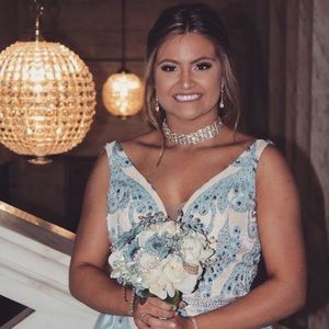 Meet your Posher, Emma